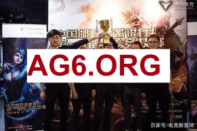 XUN奇亚娜下路蹲草强开 GALA卡莉丝塔反杀XUN